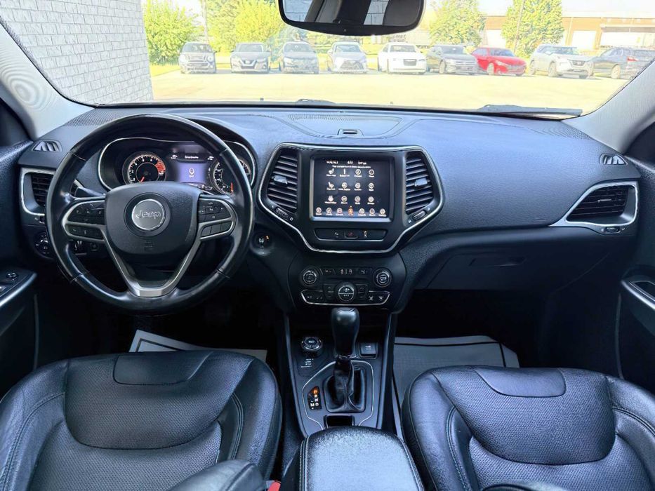 Jeep Cherokee      2021