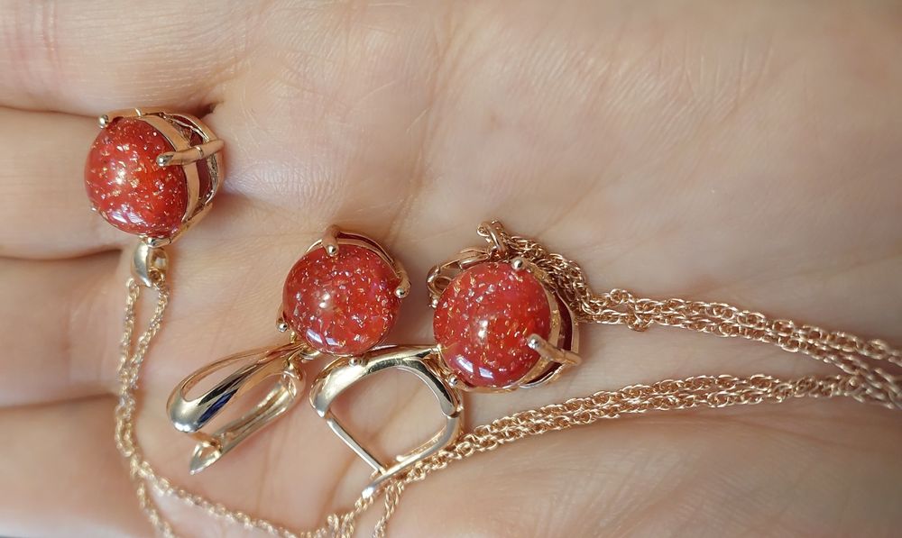 Zestaw pozłacanej biżuterii