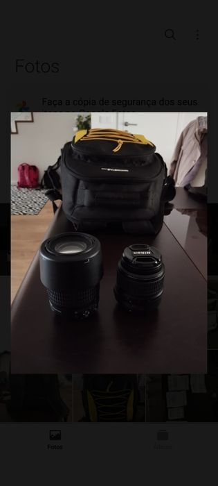 Máquina fotográfica Nikon D3000 completa com 2 objetivas e mochila