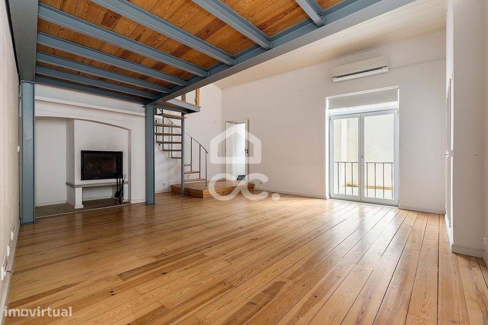 Moradia T2 renovada c/ terraço | Centro Histórico de Évora