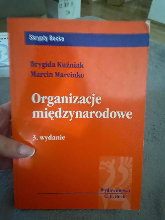 Organizacje międzynarodowe Kuźniak, Marcinko podręcznik prawo