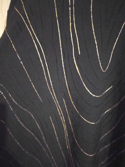 Bluzka ze złotą nitka