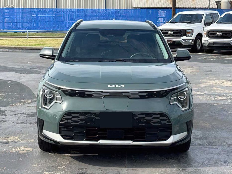 KIA Niro      2023