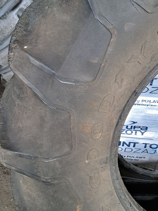 Opony goodyear od kombajnu claas mega