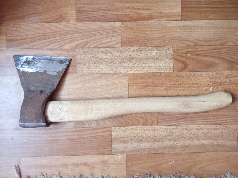 Топор 1978 года тех времён