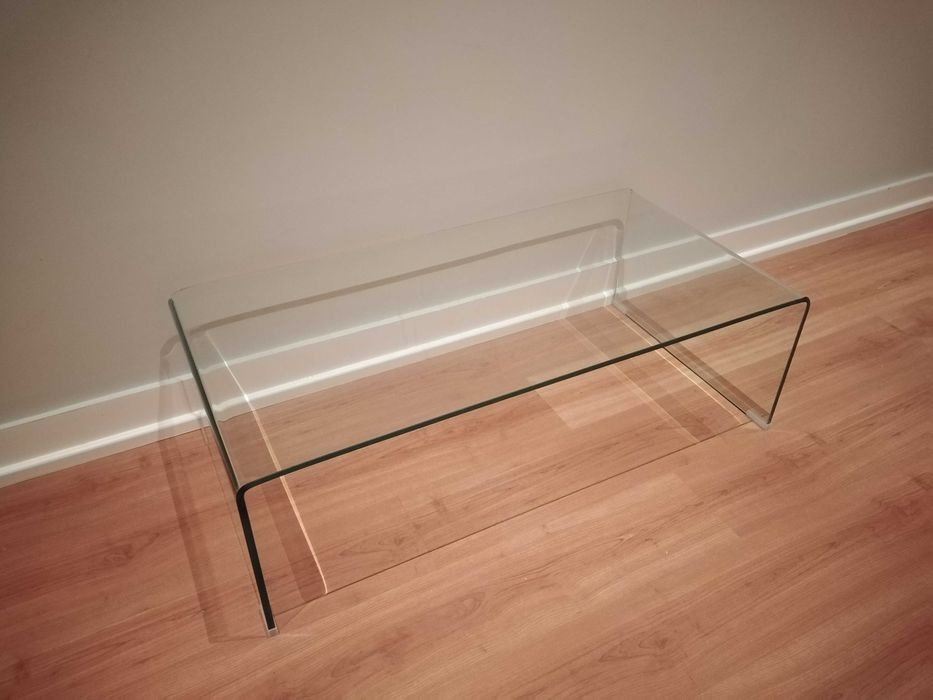 Mesa de centro em vidro