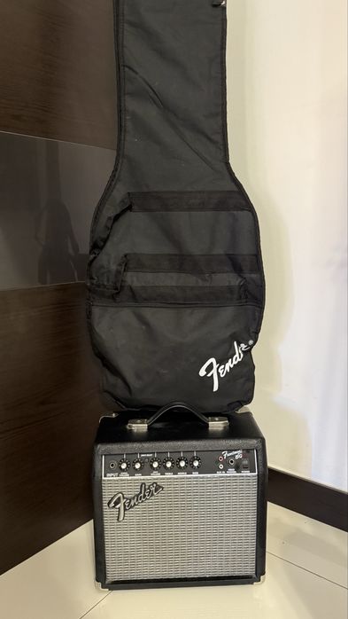 Guitarra Squier Fender + Amplificador