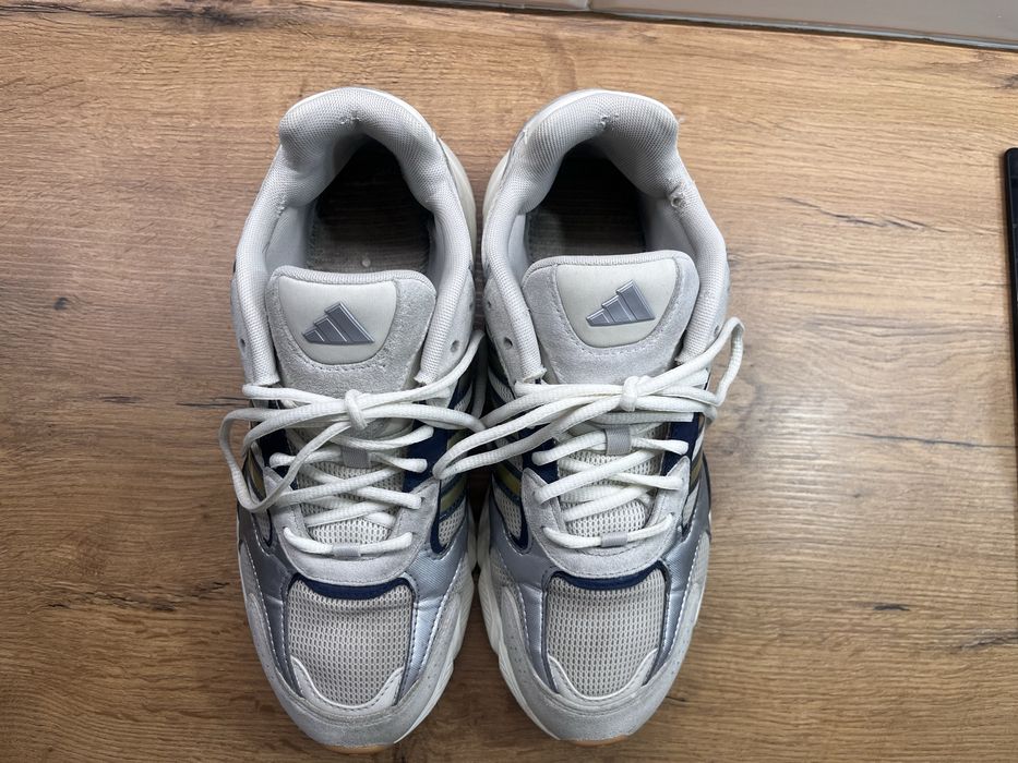 Adidas Originals 90s Runner / Retro Style