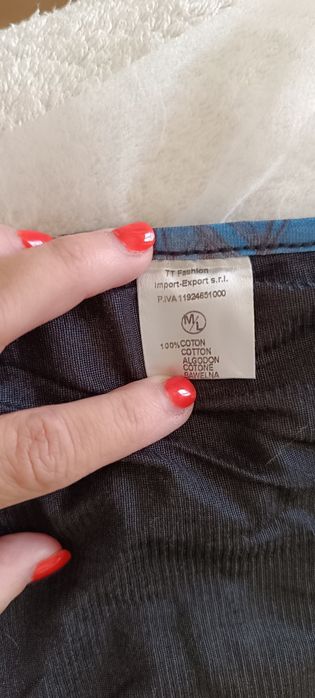 Vestido preto de lantejoulas