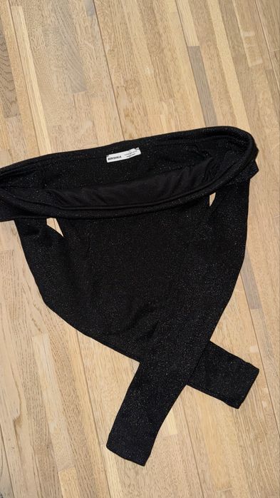 Продам святковий топ Bershka