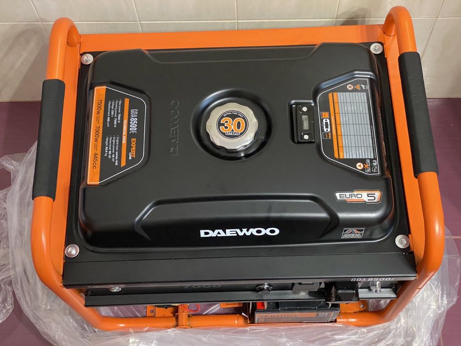 Бензиновый генератор Daewoo GDA8500E Новый/БЛОК АВР ГАРАНТИЯ 3 ГОДА