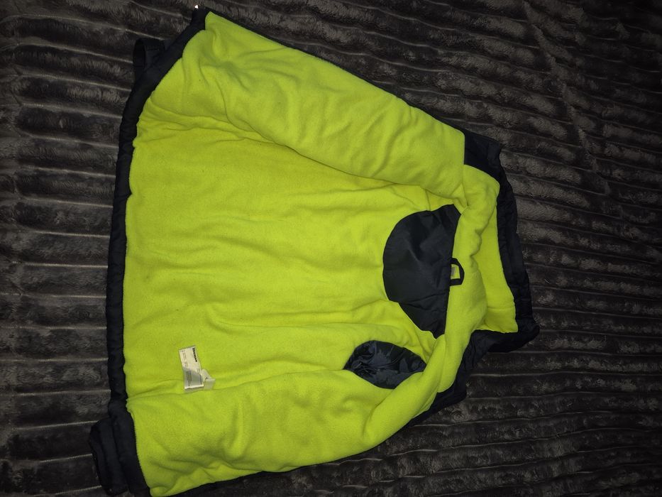 Продам дуже класну  голландську зимову куртку на хлопчика