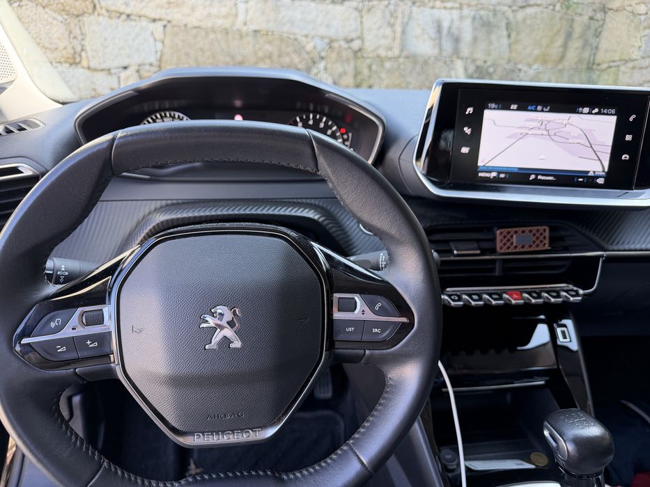 Peugeot 2008 1.5hdi 2022