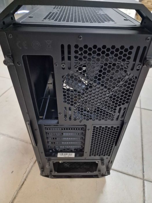 Caixa Cooler Master Mastercase 5 usada