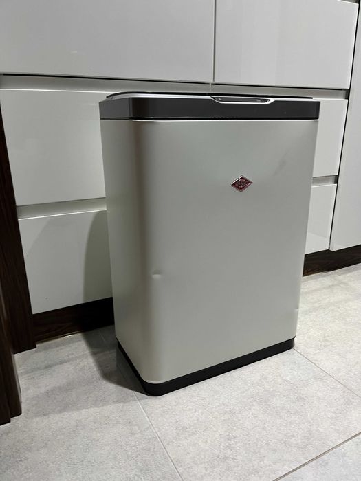 Kosz do segregacji śmieci automatyczny WESCO 2x20l