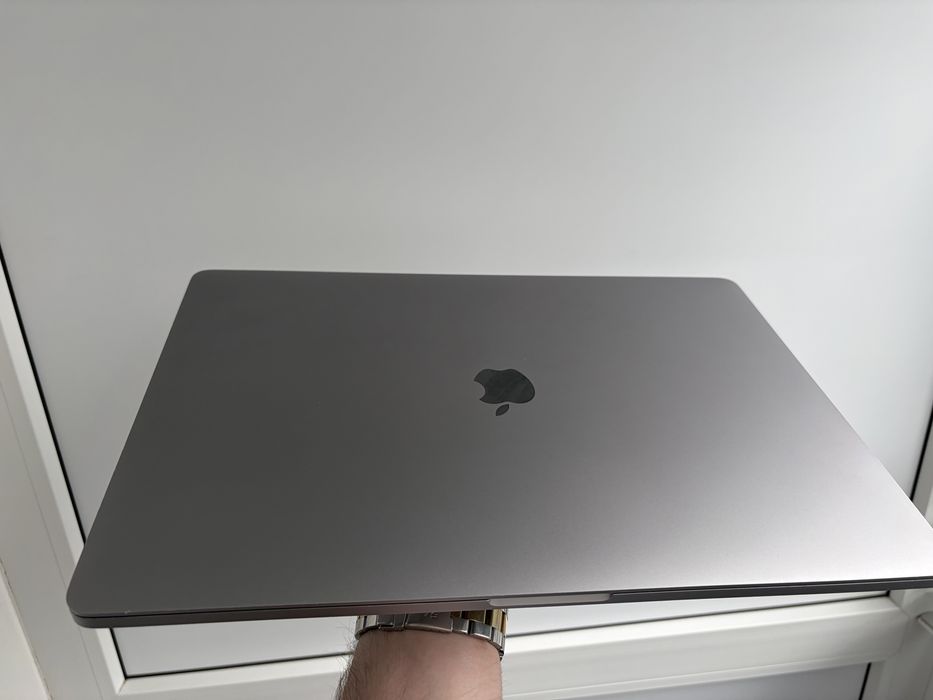 Macbook Pro 16 2019 i9 1TB
