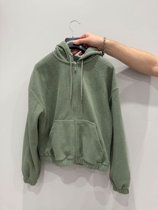 Тепла флісова жіноча кофта на молнії