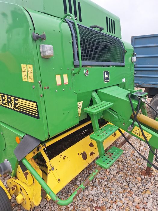 Прес- подборщик Пресс-підбирач John Deere  Claas 
Deere 332, 332а Джон Дір