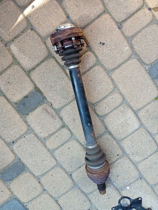 Półoś lewa Bmw E91 E90 E92 lift 3.0 N53