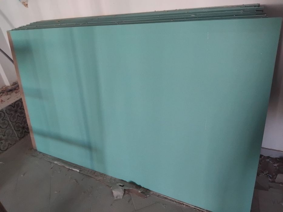 35 Placas de Pladur Verde Hidrófugo – 2,50 m – Restante de Obra