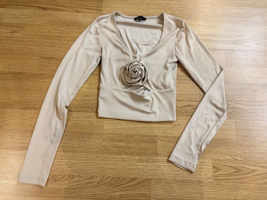 Продам тоненьку кофтину-топ