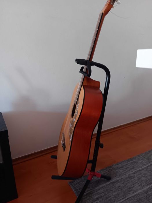 Violão Fender , pouco uso e em perfeito estado, encordamento D'dario novas