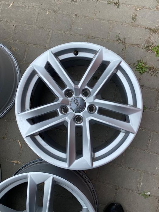 Титанові диски R17  на Audi  A4 B8,B9/ 8W  , А3, А5 2016-2024 років