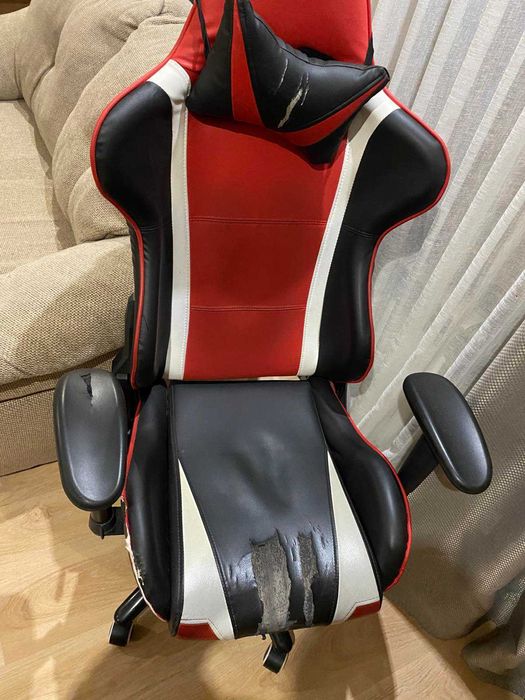геймерське крісло
