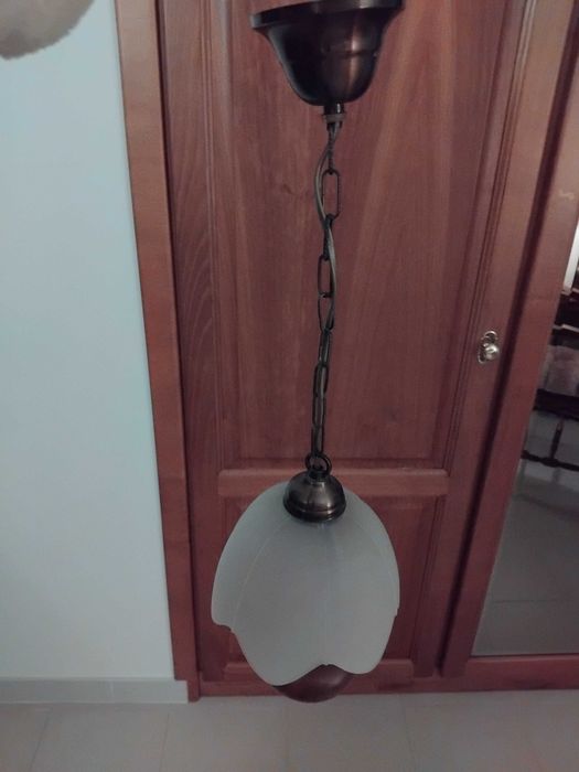 Candeeiro de tecto suspenso em madeira