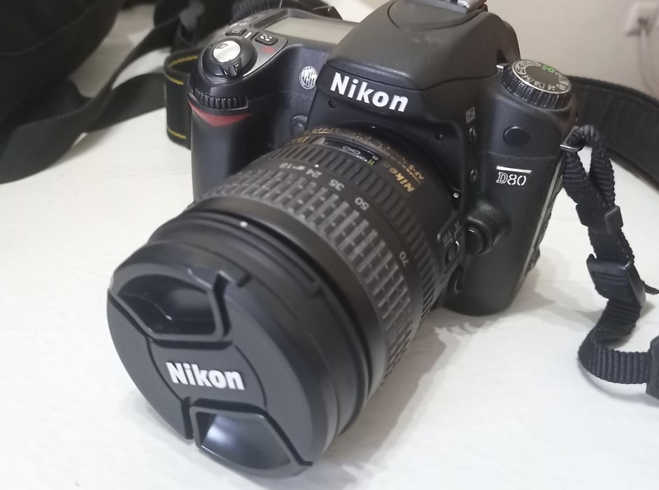 Vendo Nikon D80 avariada