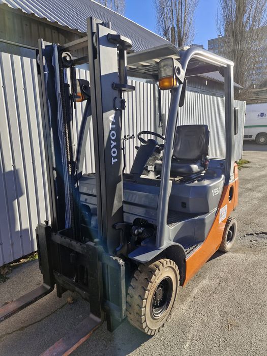 Навантажувач Тойота  1609 мг погрузчик  дизельний Toyota 8FDL15