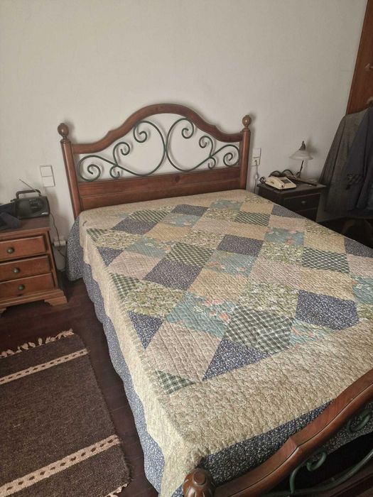 Sofás Chateau D´Ax e outro mobiliário de quarto e sala