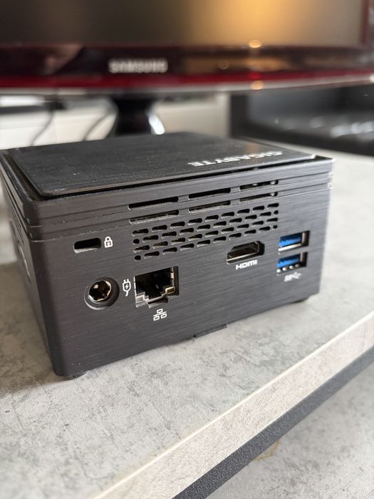 Komputer mini PC Gigabyte, Win10 Home PL