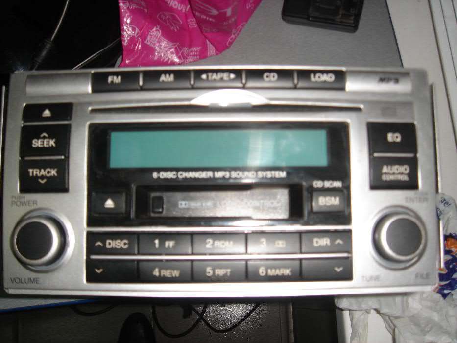 Продам магнитолу с Hyundai Санта-фе