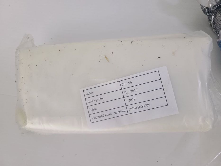 Протигаз  OM-90.