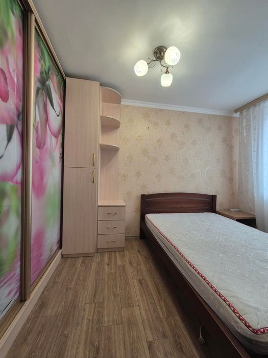 Продам 2 будинки на Князя Володимира