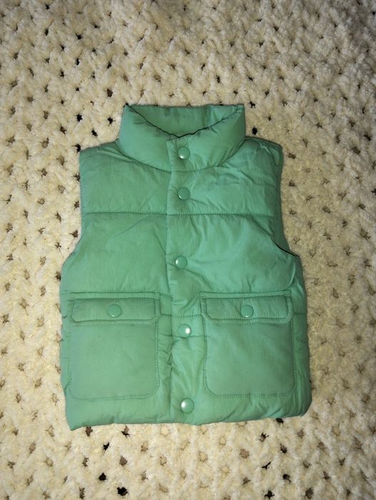 Жилетка дитяча фірми Прімарк