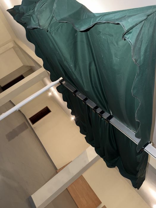 Guarda-sol cantilever