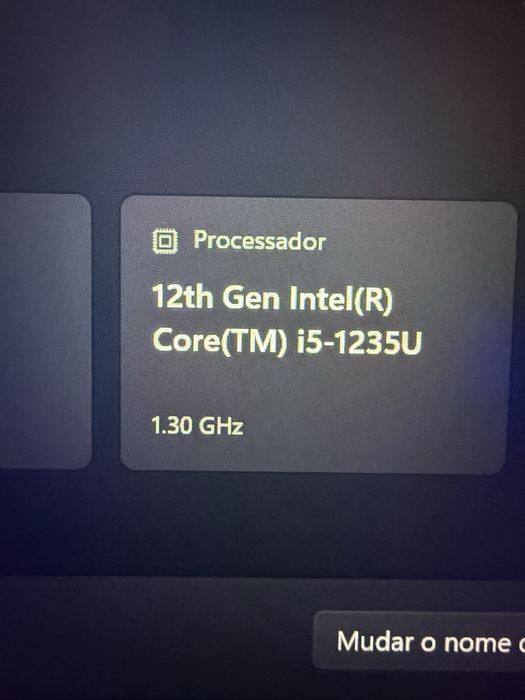 Dell Latitude ,modelo 5430 com 16 GB de memória e processador i5 1235U