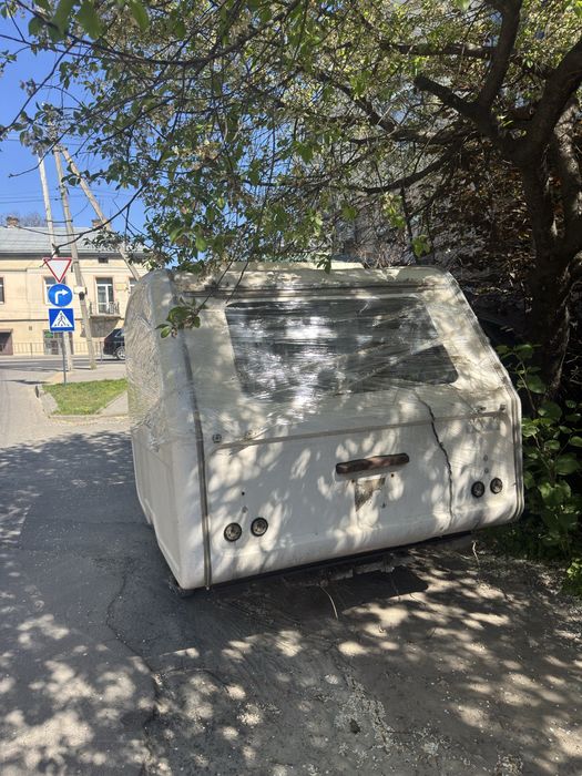 Причіп, дім на колесах