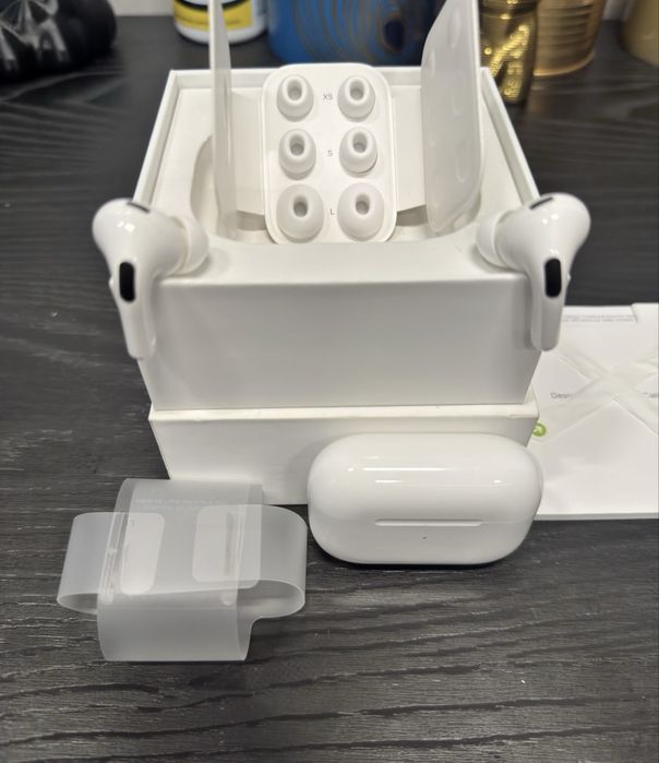 Продам оригінальні навушники Apple AirPods Pro 2.