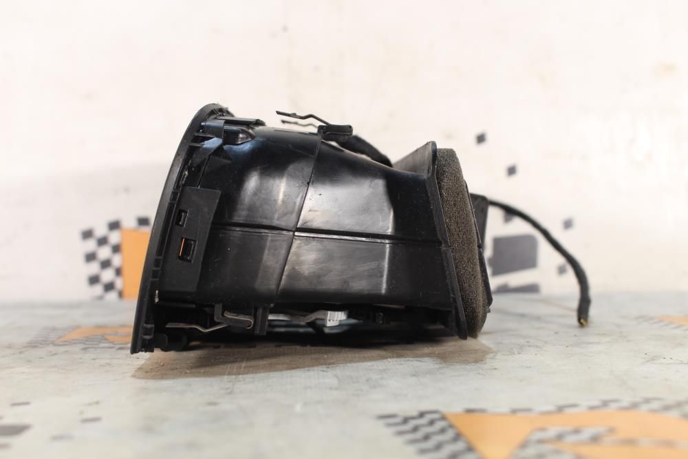 Difusor / saída de ar VOLKSWAGEN Golf VI (5K1)