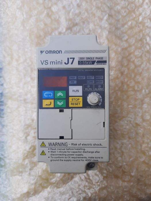 Omron VS mini J7 CIMR-J7AZ20P4 0,55 квт