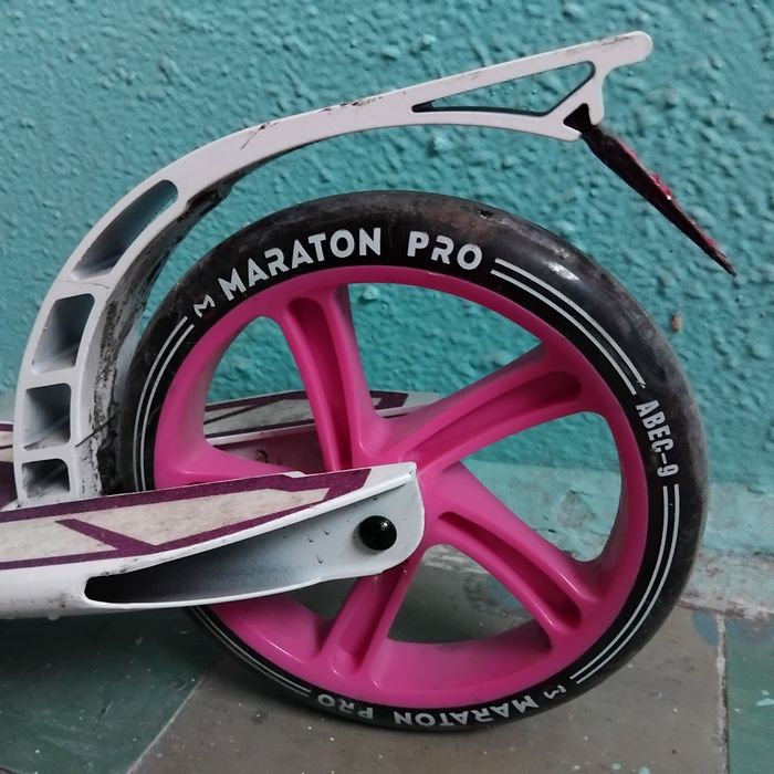 Новый самокат Marathon Pro не дорого