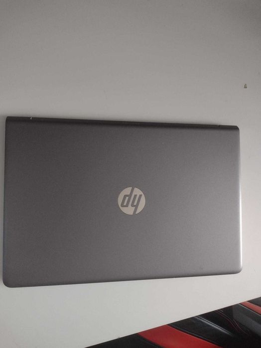 Sprzedam laptopa 15-cc502nw