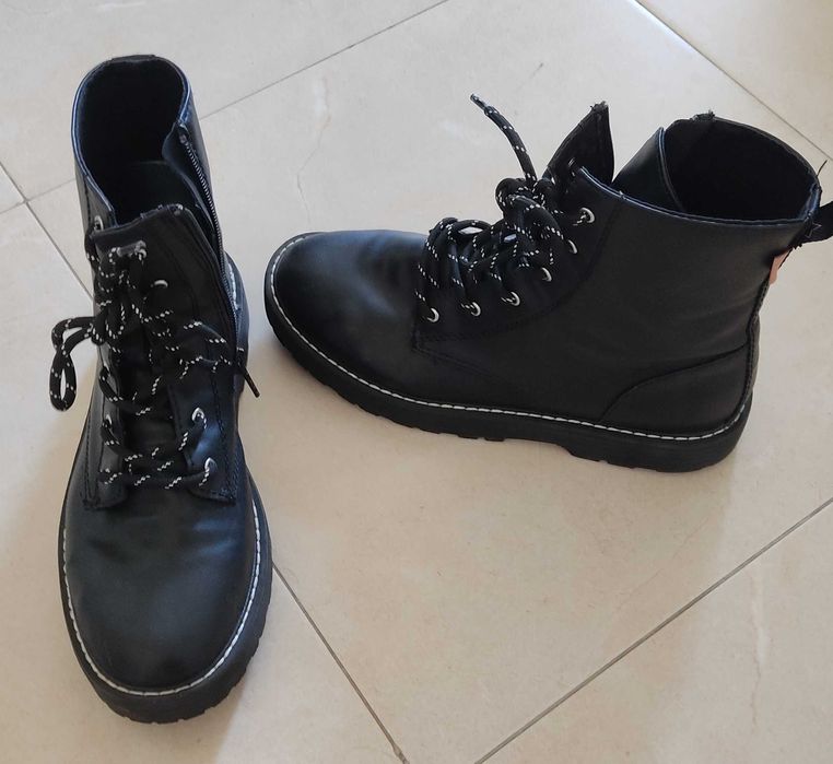 Botas pretas Zara tamanho 40