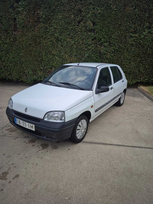 Renault Clio I 1.2i — photo 2
