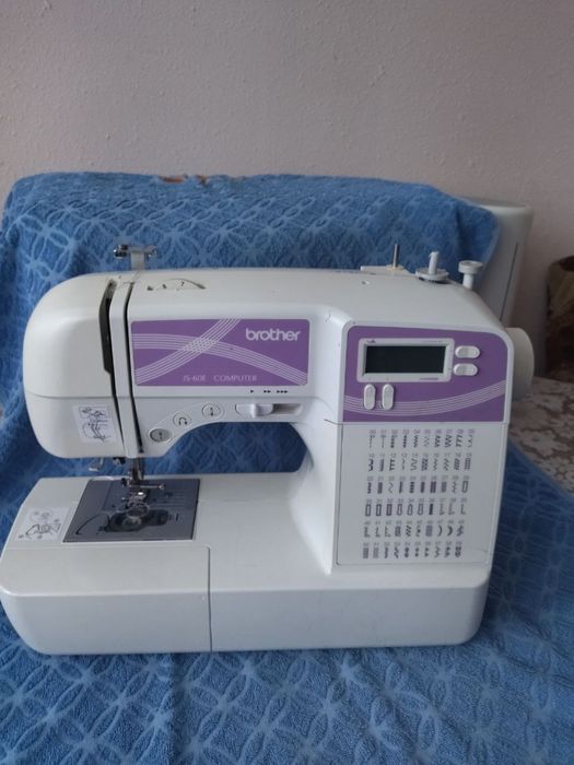 Швейна машинка Brother JS-60E