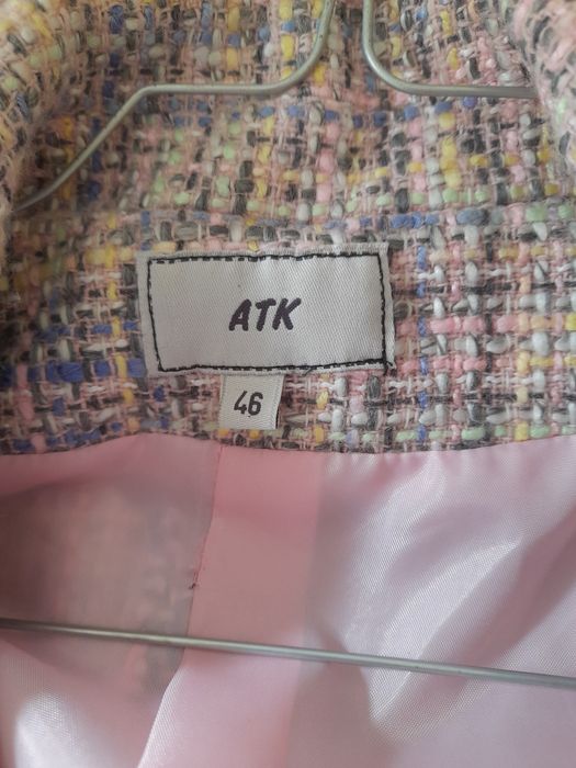 Jacketa tweed tamanho 46 - Semi-Nova