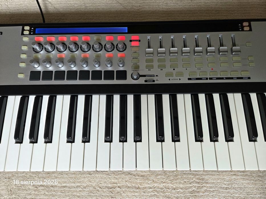 Keyboard-Klawiatura sterująca Midi  NOVATION 61SL MK2